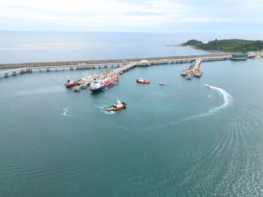 Lai Dắt Tàu Biển Quảng Ngãi (11)